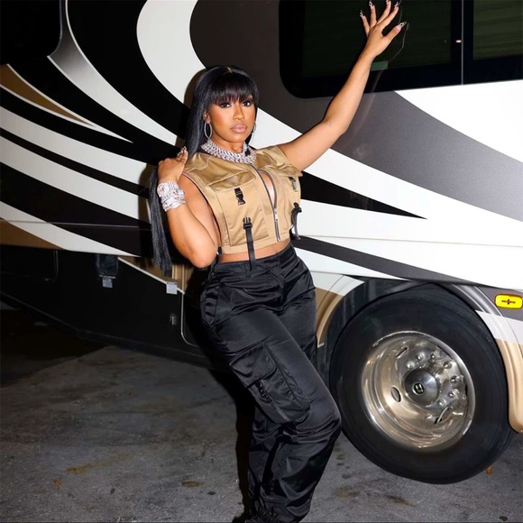 That Girl Utility Vest 🤩 - Picture 3 of 11